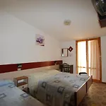 Cesari Hotel *