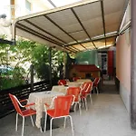 Hotel Cesari *
