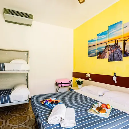 Hotel Cesari