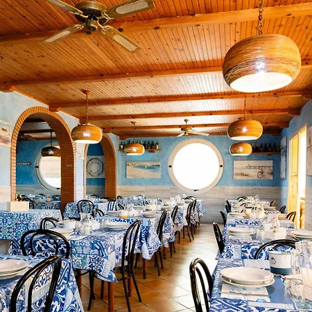 Cesari Hotel *
